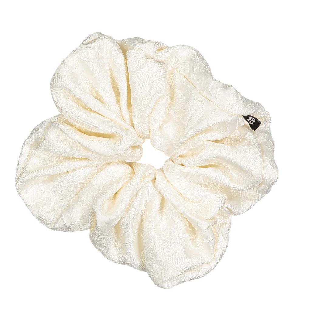 bud scrunchie