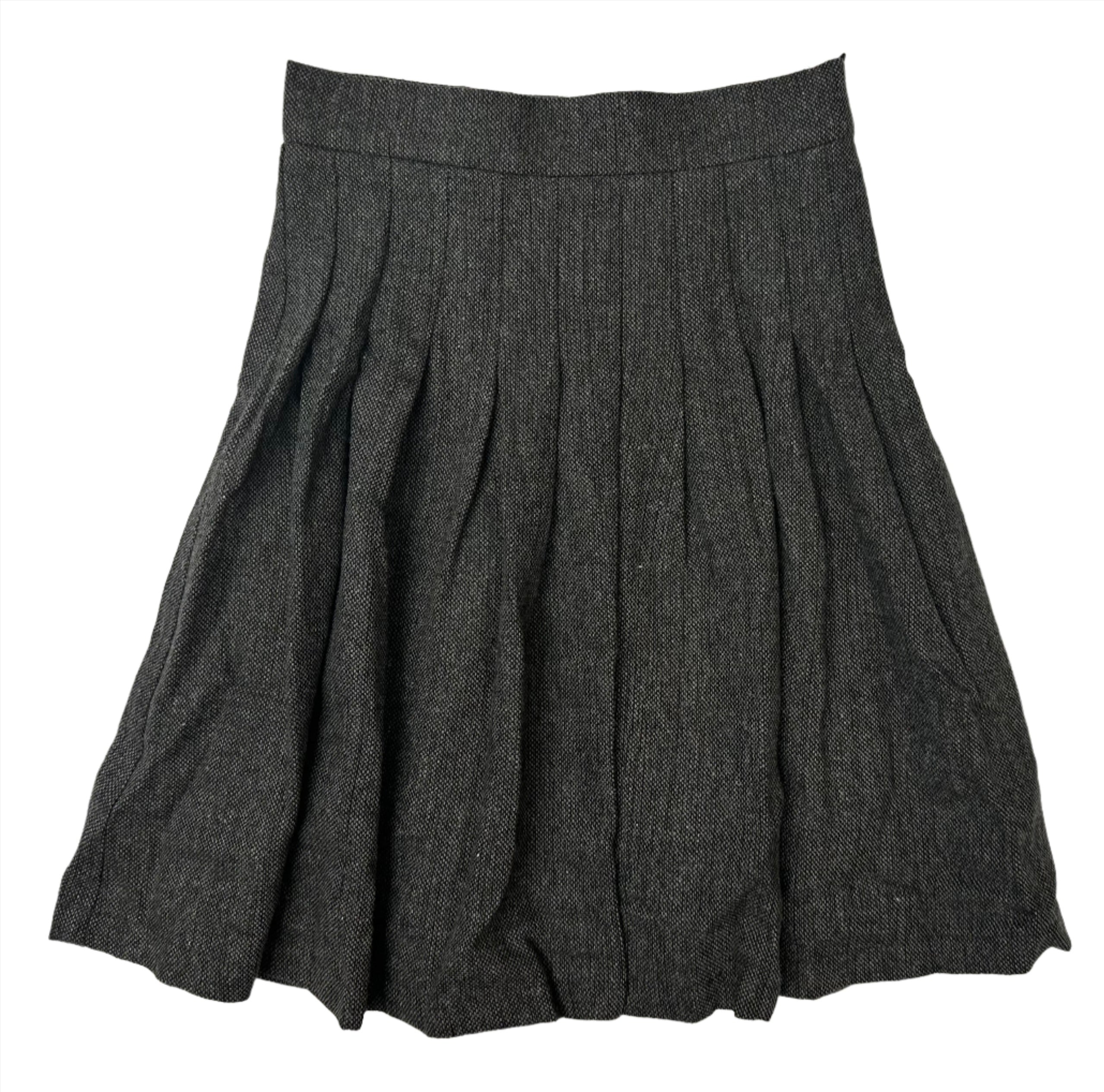 textured pleated skirt